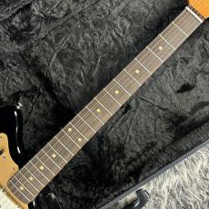 Fender Limited Edition Vintera II Road Worn '50s Jazzmaster 3-Color Sunburst_4