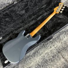 Fender Limited Edition Vintera II Road Worn '60s Precision Bass Charcoal Frost Metallic_8