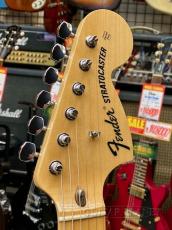 Fender 【夏のボーナスセール】 American Vintage '70s Stratocaster -Yellow White (Refinish) / Maple- 2012年製_5