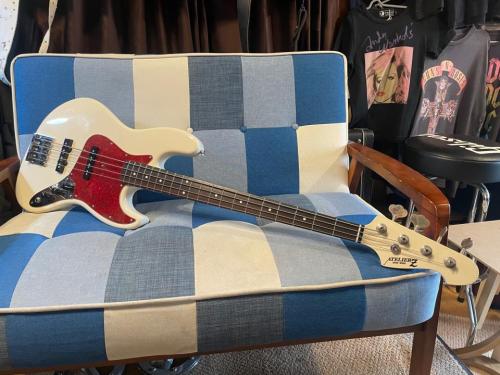 ATELIER Z "Vintage modern" 4弦モデル "Vm#4"