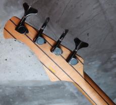 B.C.Rich USA Innovator Fretless Bass '95_5