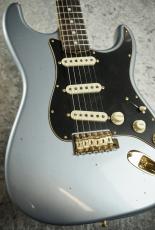 Fender Custom Shop 1965 Dual Mag Stratocaster Journeyman Relic / Aged Ice Blue Metallic [3.58kg]