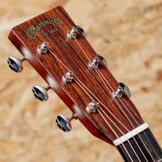 Martin D-28 Satin Amberburst_8