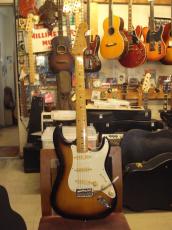Fender Japan ST57-105DMC_2