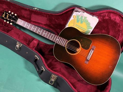 Gibson J-45 BANNER MAHO TOP