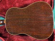 Gibson J-45 BANNER MAHO TOP_3
