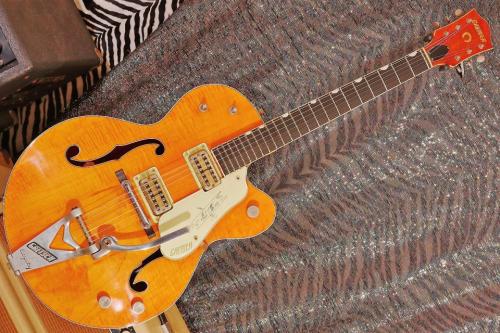 Gretsch グレッチ　#6120　チェット・アトキンス・ホロー・ボディ　/　フレームトップ!