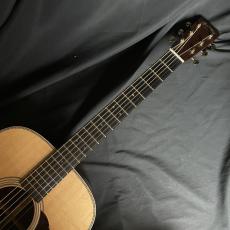 Martin D-28 Modern Deluxe_3