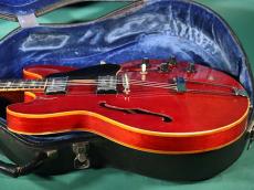 Gibson ES-335 CH_4