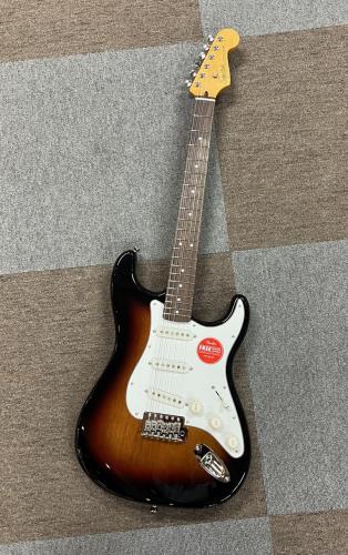 Squier Classic Vibe '60s Stratocaster, Laurel Fingerboard, 3-Color Sunburst