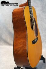 Martin D-18CW (2001) D-18の魅力をさらに押し広げたような完成度の高いモデルです。_10