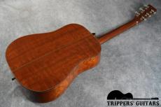 Martin D-18CW (2001) D-18の魅力をさらに押し広げたような完成度の高いモデルです。_15