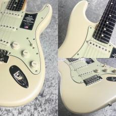 Fender FSR  American Professional Classic Stratocaster / Olympic Pearl #US26029389 ≒3.41kg_3