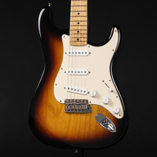 Fender Classic Series '70s Stratocaster Maple Fingerboard ~3-Color Sunburst~