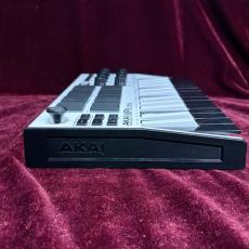 AKAI MPK mini mk3 White_5