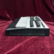 AKAI MPK mini mk3 White_7