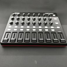 AKAI MIDIMIX_4