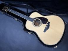 YAMAHA LL-56 Custom ARE / Solid Engelrmann Spruce Top(ARE)・Solid Indian Rosewood Side and Back・Abalone Head Trim and  Body Trim and Rosette・Mahogany &Rosewood 5P Neck・Ebony Fingerboard and Bridge 【With Origi