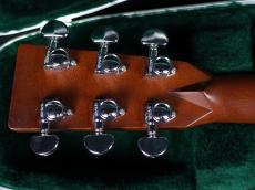 Martin HD-28 w/i-Beam Active 2010_9
