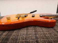 Fujigen Custom Shop EF-CT14 Amber_11