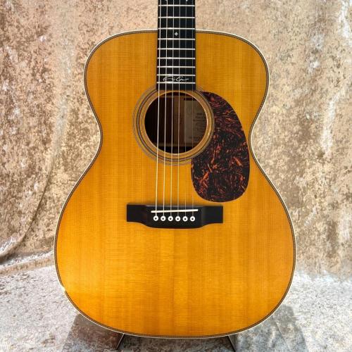 Martin OOO-28EC