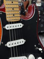Fender Player Stratocaster Plus Top -Aged Cherry Burst / Maple- 2019年製 【3.57kg】_7