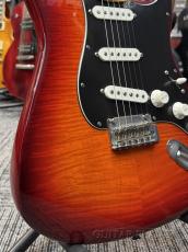 Fender Player Stratocaster Plus Top -Aged Cherry Burst / Maple- 2019年製 【3.57kg】_8
