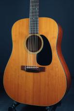 Martin D-18_2
