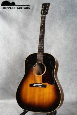 Gibson J-45 (1955) 1955年ならではの過渡期の仕様を持った1本で、スキャロップブレーシングでラージピックガード仕様の魅力ある個体です。_2
