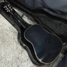 Gibson J-45 Standard Ebony Gloss_3