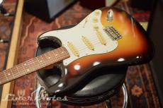 Squier 1991-92 Silver Series SST-33 Stratocaster (3 Tone Sunburst)_3