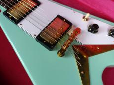 Gibson 1958 Korina Flying V Reissue VOS Kerry Green White Pickguard GH ★盛夏SALE☆_11