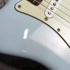 Fender Limited Edition Vintera II Road Worn '60s Stratocaster Sonic Blue_7
