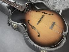 M.Maker (辻 四郎ギター工房) MK-100 1994年製 / Florentine Cutaway・Arched Spruce Top・Arched Maple Back and Side・Maple Neck・Rosewood Fingerboard and Bridge・16" Pick Guitar・Original Tailpiece【With Original Hard Case】_2