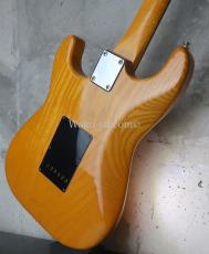 Valley Arts '78　Stratocaster SSS / Natural_8