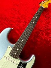 Fender Limited Edition American Professional Classic Stratocaster -Mystic Ice Bluel- #US26021477 ≒3.47kg_4