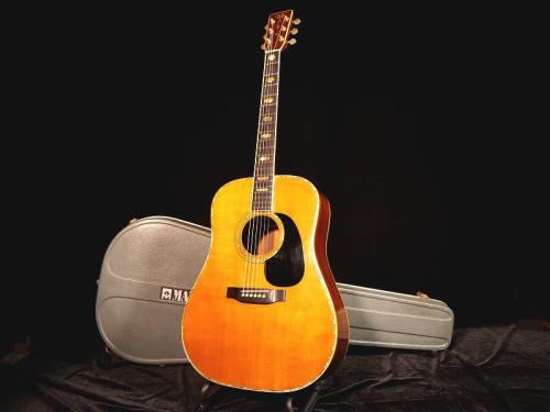 Martin D-45【1979年製 オリジナルフィニッシュ 貫禄のルックス!ブルーケース付属】先ずは解説試奏動画をご覧下さい。