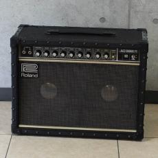 Roland JC-77