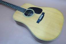 Cat's Eyes CE-800 / Mini flower pot Inlay・Solid Spruce Top・Solid Rosewood Back and Rosewood Side・Honduras Mahogany Neck・Ebony Fingerboard and Bridge・Slotted diamond Inlay・Herringbone・Tortoise Color Pick guard【Wi_3