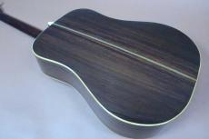 Cat's Eyes CE-800 / Mini flower pot Inlay・Solid Spruce Top・Solid Rosewood Back and Rosewood Side・Honduras Mahogany Neck・Ebony Fingerboard and Bridge・Slotted diamond Inlay・Herringbone・Tortoise Color Pick guard【Wi_7