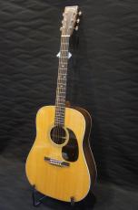 Martin D-28 Standard