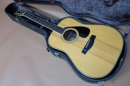 YAMAHA L-10 / 初期 Model・Original Gold TM-50G・Solid Ezo Spruce Top・Solid Jacaranda Side and Back・Ebony Fingerboard & Bridge・Mahogany Neck・Original Tortoiseshell Pick guard【With Yamaha Hard Case】1978年製