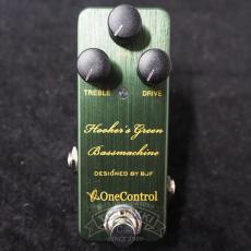 One Control Hooker’s Green Bass Machine_4
