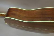 YAMAHA L-12SN / Solid Spruce Top・Solid African Mahogany Side and Back・Trapezoid Inlay and Bridge Inlay・Ebony Fingerboard and Bridge・Adjustable Saddle・L-54 Style Pick guard【With Original Hard Case】1978年製_4