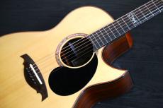 A.Kuwano Guitars（桑野亜矢喜） カスタムメイド　ハカランダ・カッタウェイ　セール期間限定価格_3