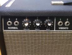 Fender '65 DELUXE REVERB_2