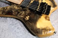 Tobon Guitars Custom Order Model TG053 6st Backeye Burl Top Black Burst 【コロンビア製】【6弦仕様】【ヘッドレス】_4