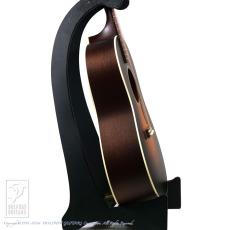 IRIS GUITAR COMPANY  The OG Model Adirondack Spruce Tobacco Burst_3