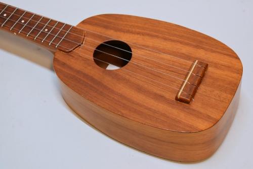 Kamaka Soprano Pine WhiteLabel【VINTAGE/1972年】