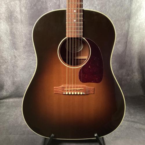 Gibson J-45 Standard